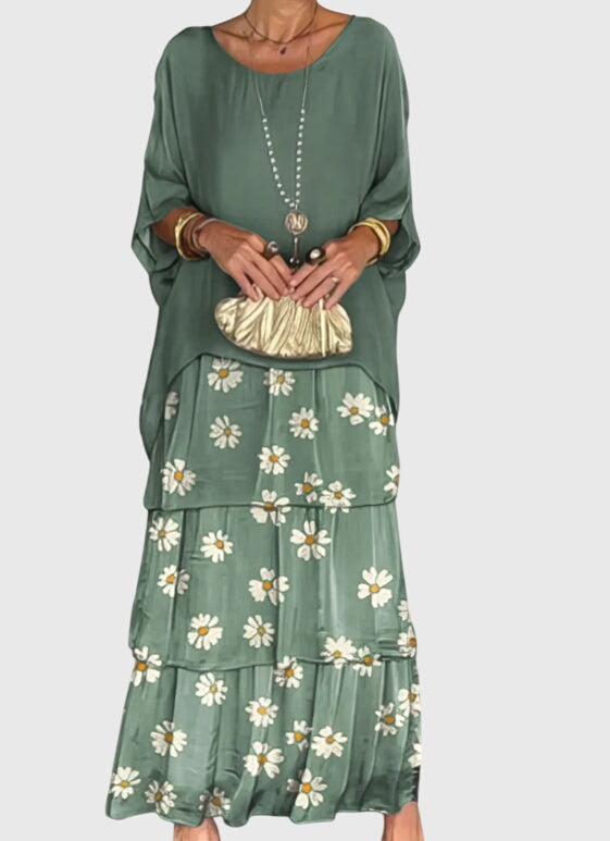 Victoria | Long and Flowing Elegant Dress