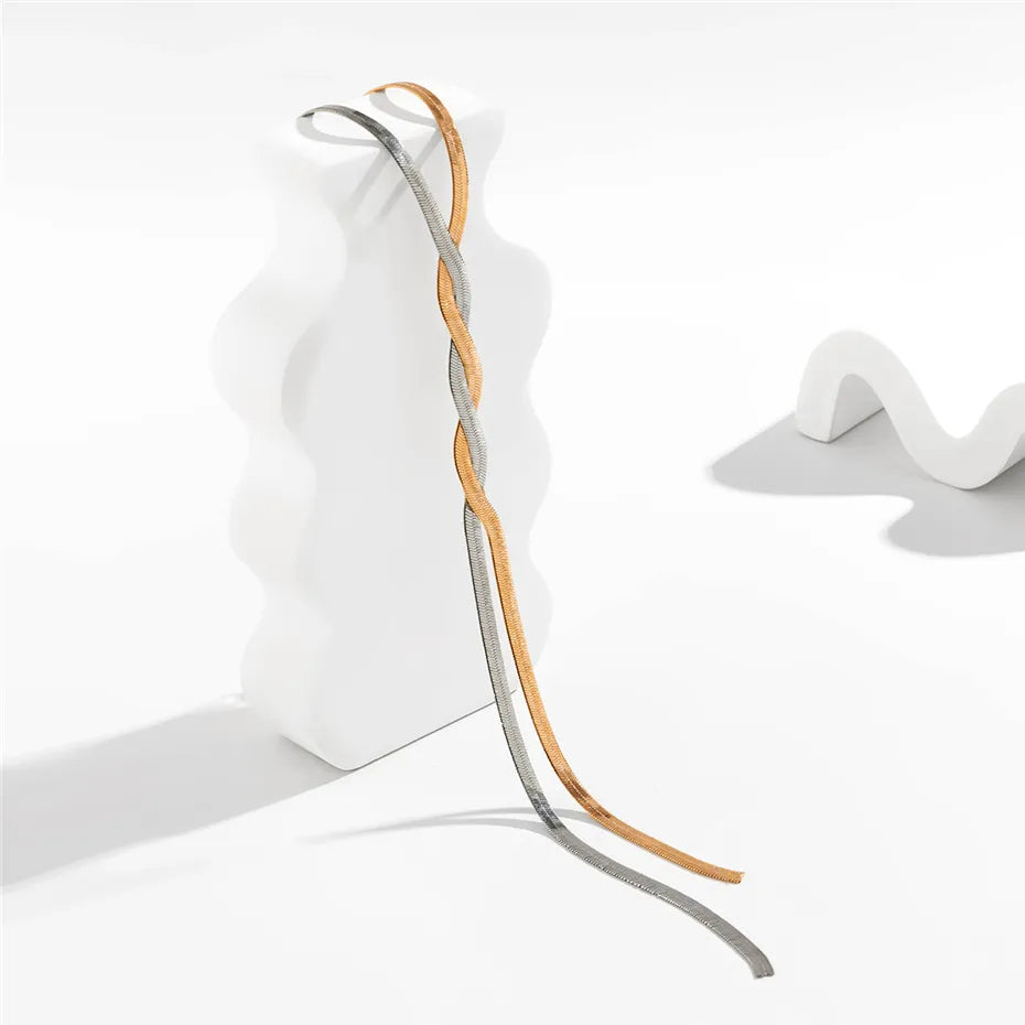 Victoria | Elegant Long Necklace with Adjustable Snake Design