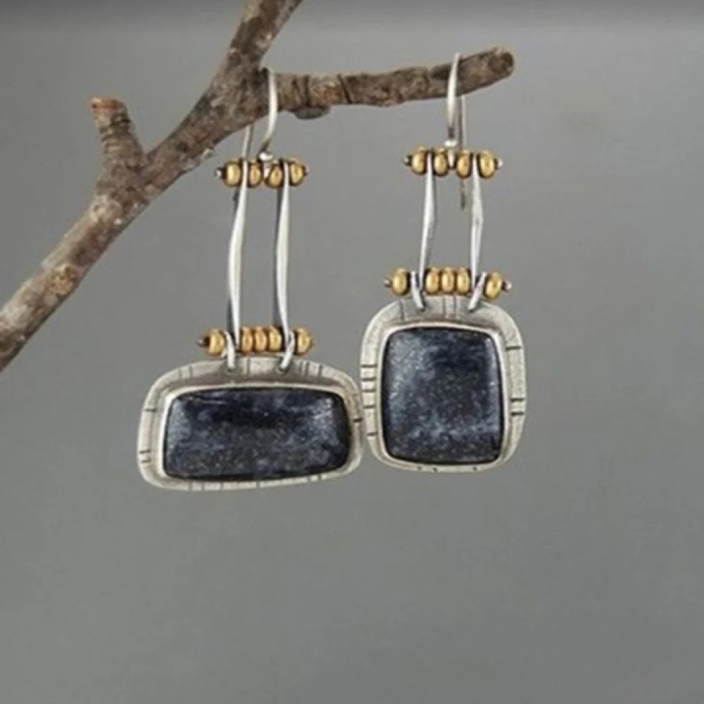 Victoria | Retro Midnight Silver Earrings