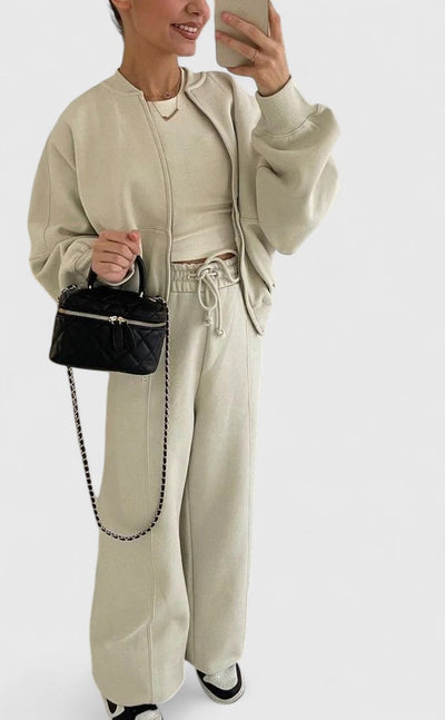 Victoria | Comfortable Sweater and Trousers