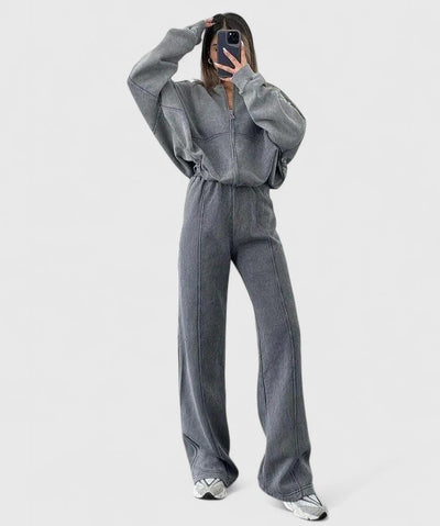 Victoria | Comfortable Sweater and Trousers