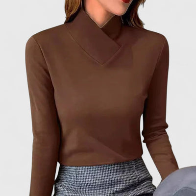 Victoria | Elegant Turtleneck