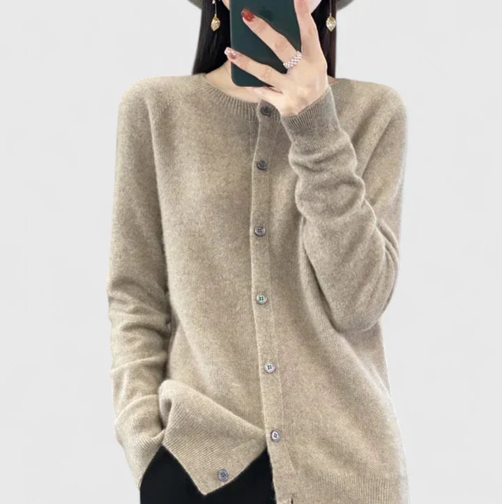 Victoria | Comfortable Cardigan