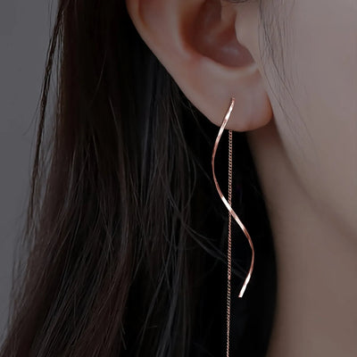 Victoria | Long Earrings with Wavy Design