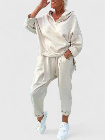 Victoria | Comfortable Hooded Sweatshirt Set