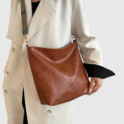 Victoria | Sophisticated Handbag